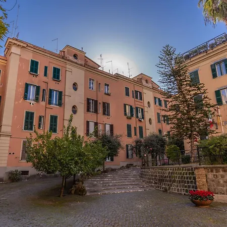 St Peter Miracle Apartment Rom