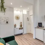 St Peter Miracle Apartamento *