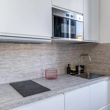 St Peter Miracle Apartment *